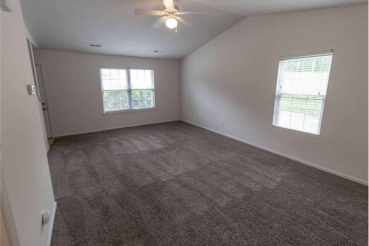 3300 St Charles Rd - Photo 5 of 31