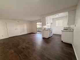 Move in Special 2 Weeks Rent Free, Beautiful, Newly Renovated in Santa Clarita, CA. - Photo 1 of 1