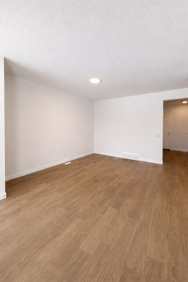 Chappelle Duplex – 3 Bed | 2.5 Bath with Double Garage - Photo 3 of 12