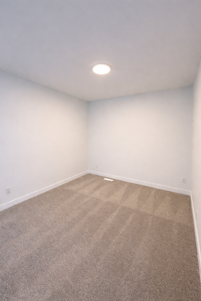 Chappelle Duplex – 3 Bed | 2.5 Bath with Double Garage - Photo 5 of 12