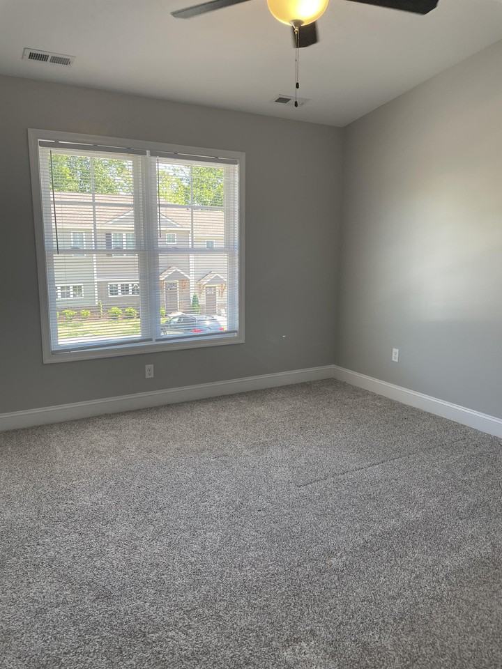 1179 Commonwealth Cir #1 - Photo 2 of 21