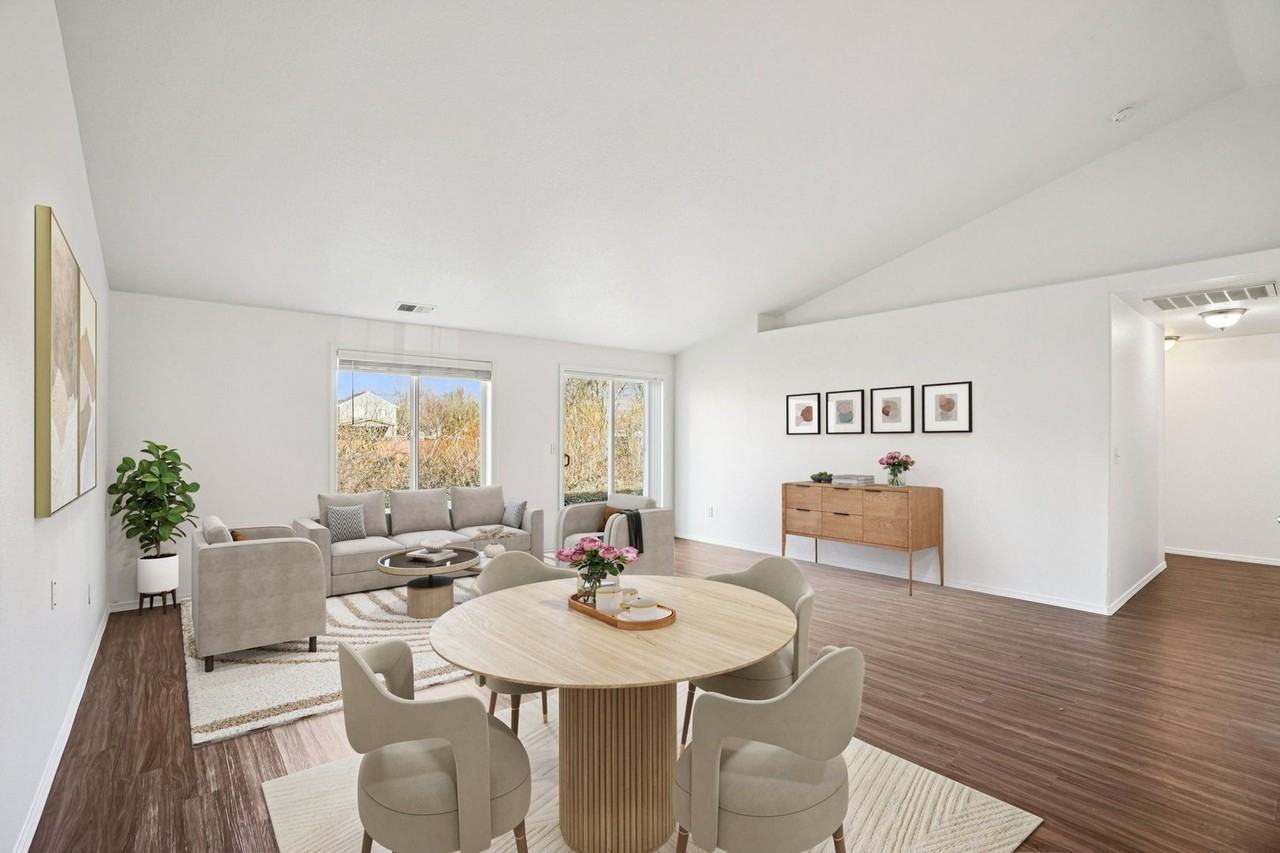 2315 Sw Hannah Cir - Photo 6 of 20