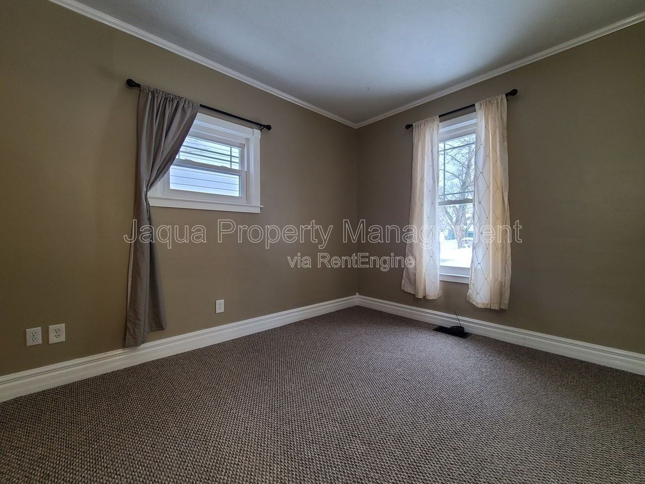 621 State St #1 - Photo 5 of 11