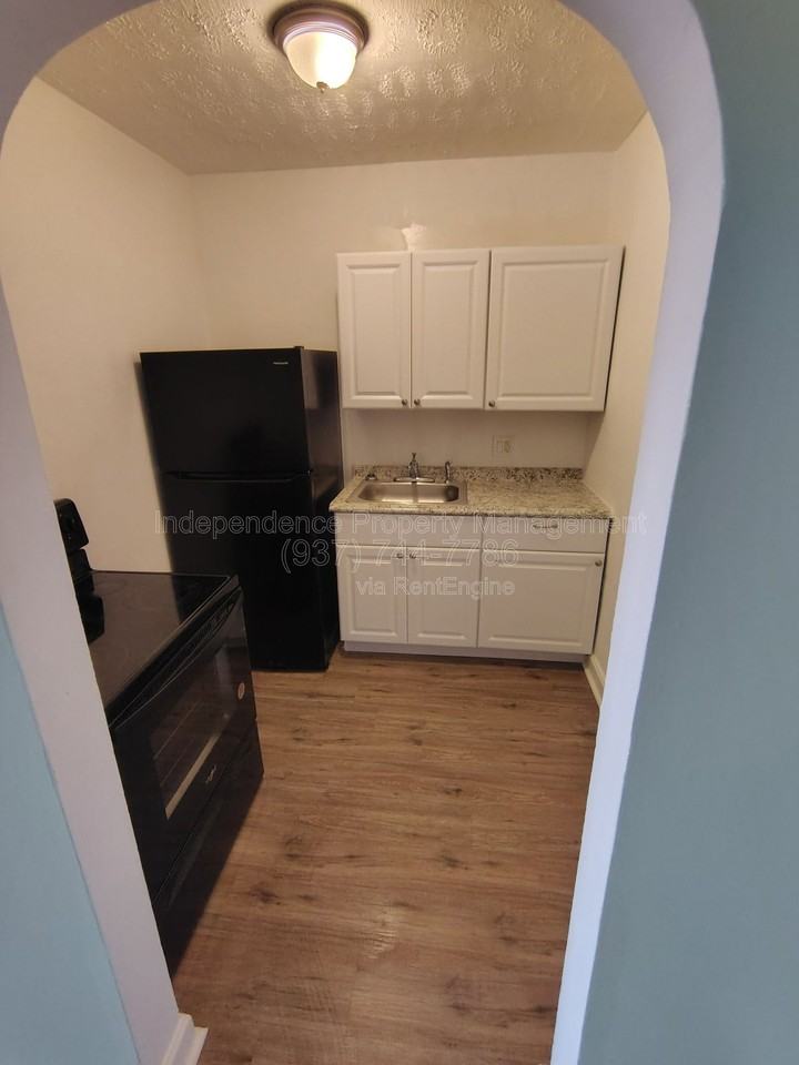 408 N Wayne St #15 - Photo 3 of 6