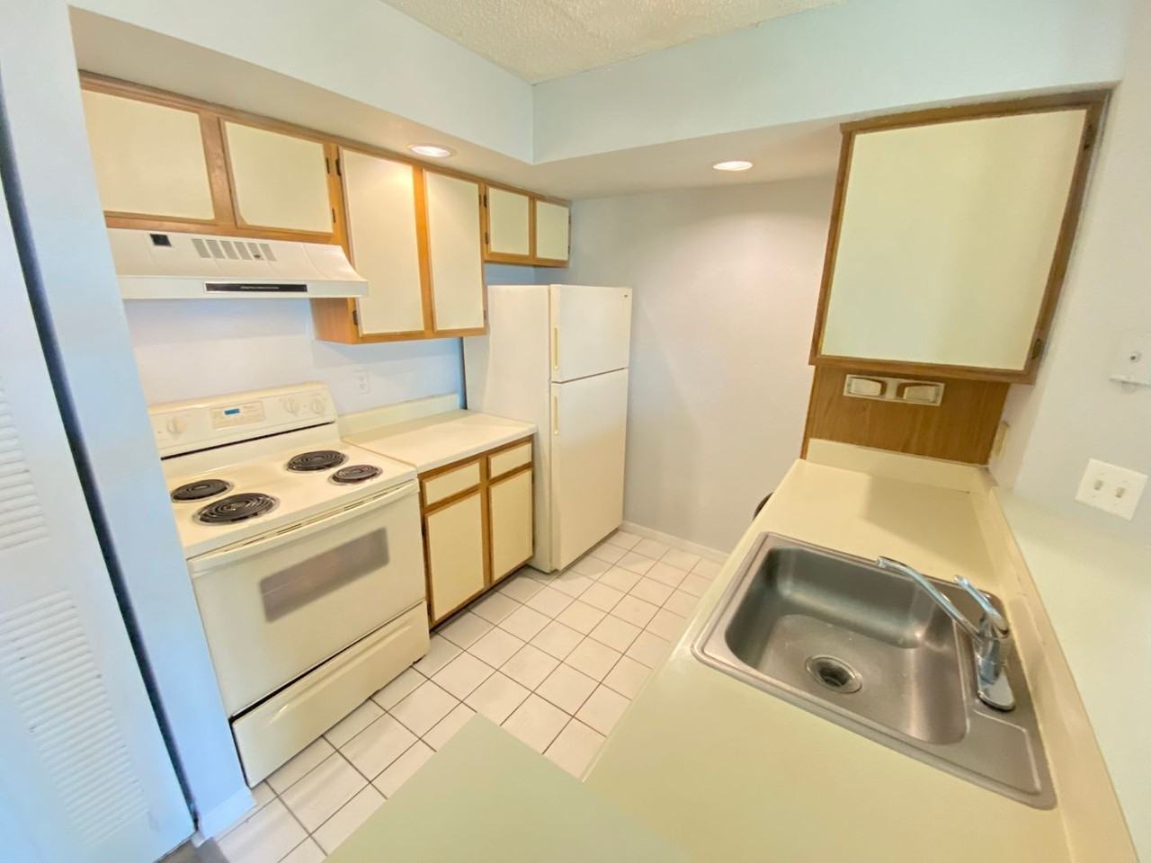 5701 Gatlin Ave #116 - Photo 2 of 23