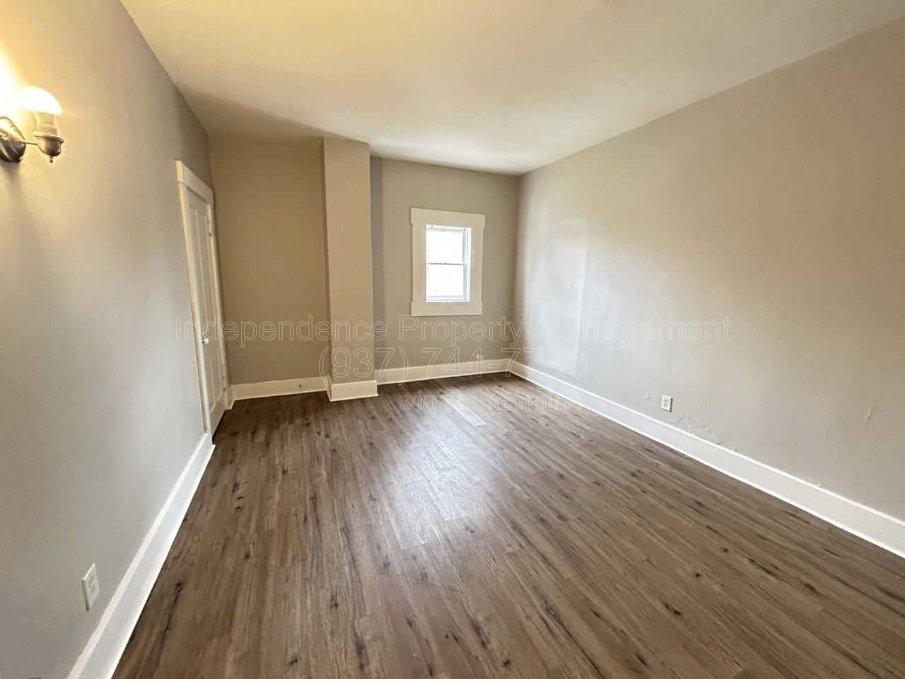 815 S Main St - Photo 2 of 10