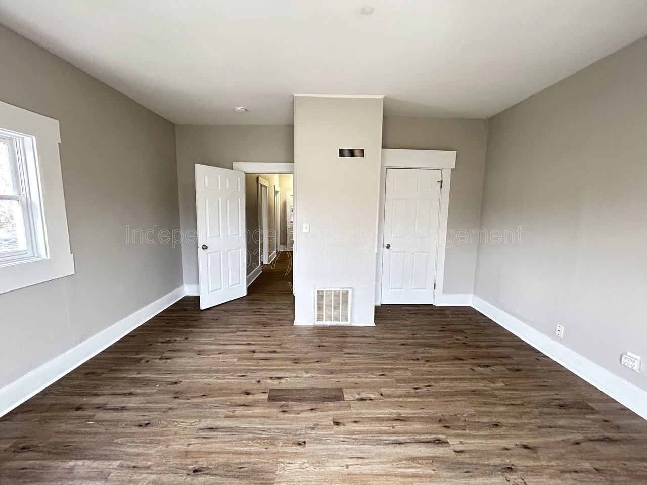 815 S Main St - Photo 5 of 10