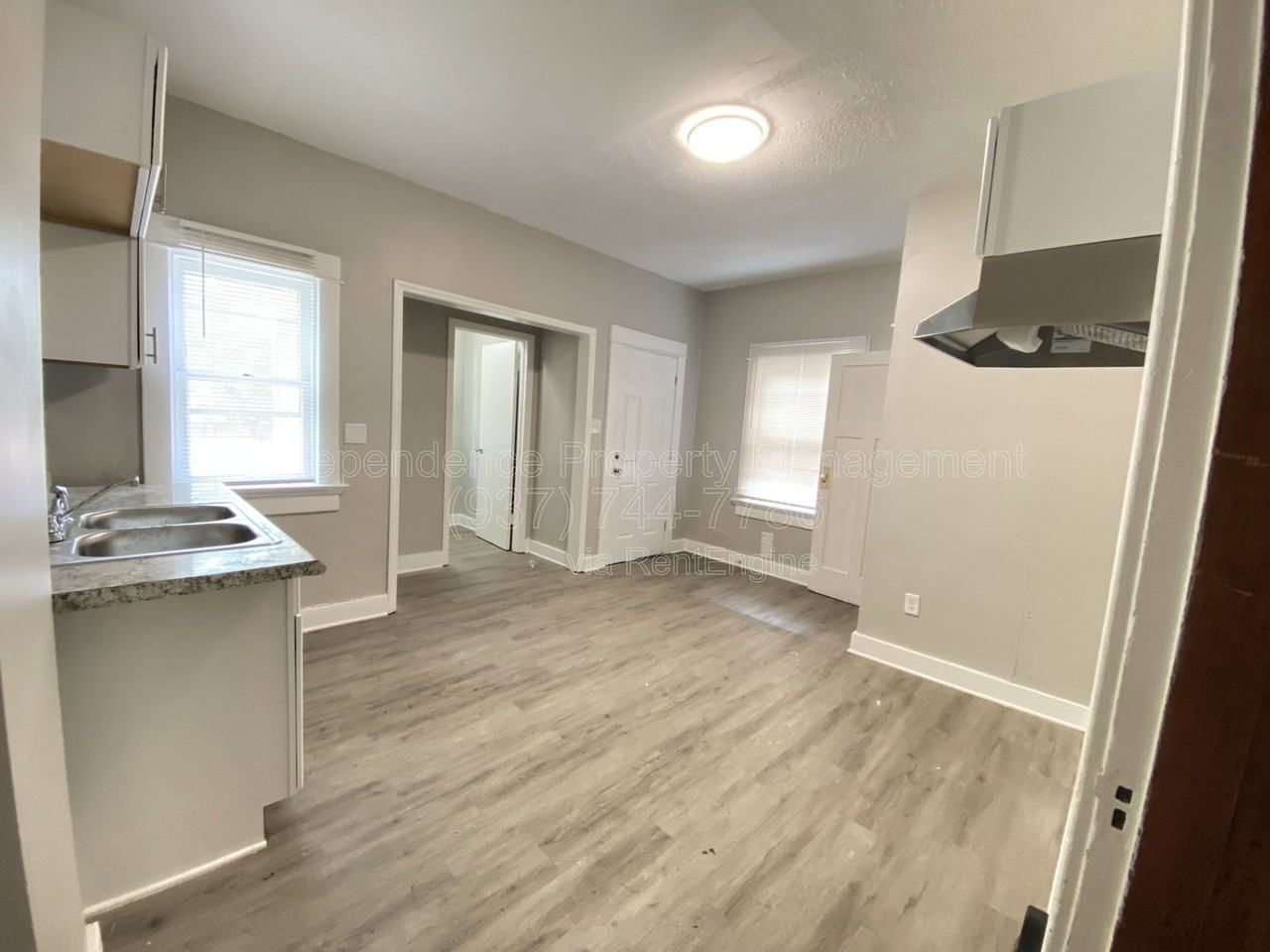 26 W Beechwood Ave - Photo 5 of 27