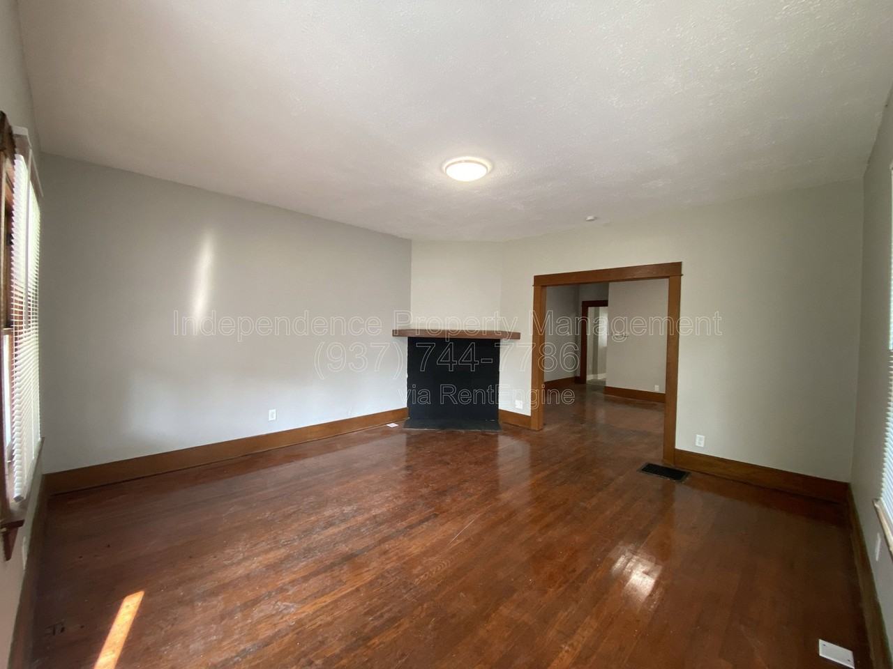 26 W Beechwood Ave - Photo 3 of 20