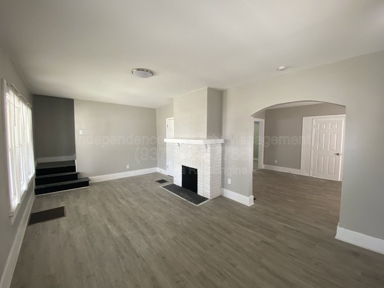 1004 W Fairview Ave - Photo 3 of 27