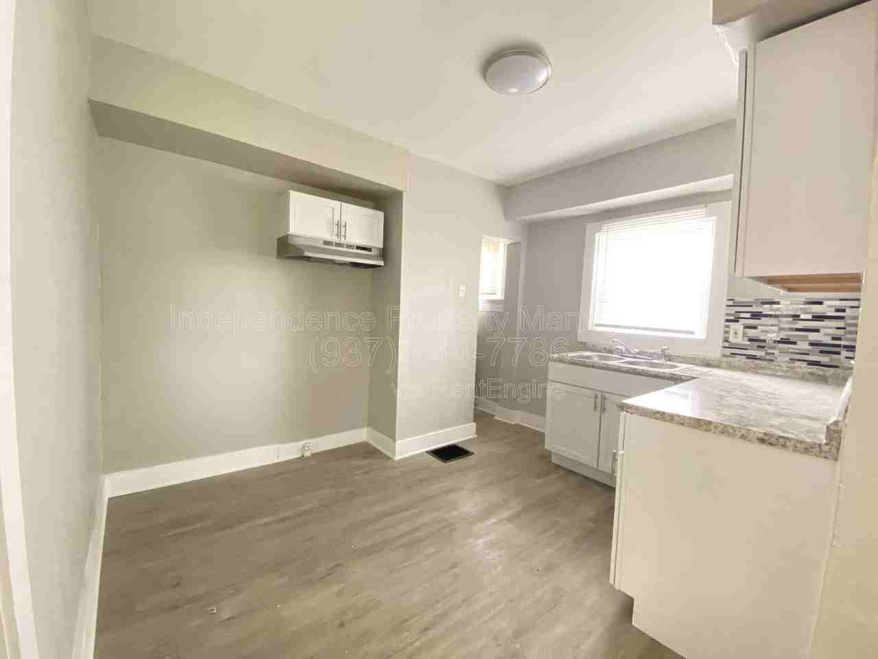 1004 W Fairview Ave - Photo 6 of 27