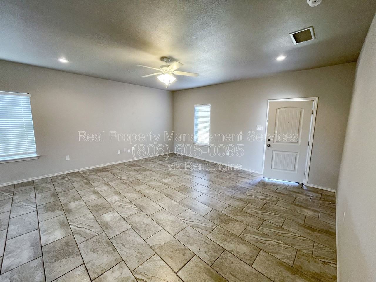 11207 Akron Ave - Photo 2 of 13