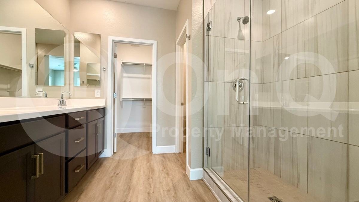 779 E Rojo Way #104 - Photo 2 of 20