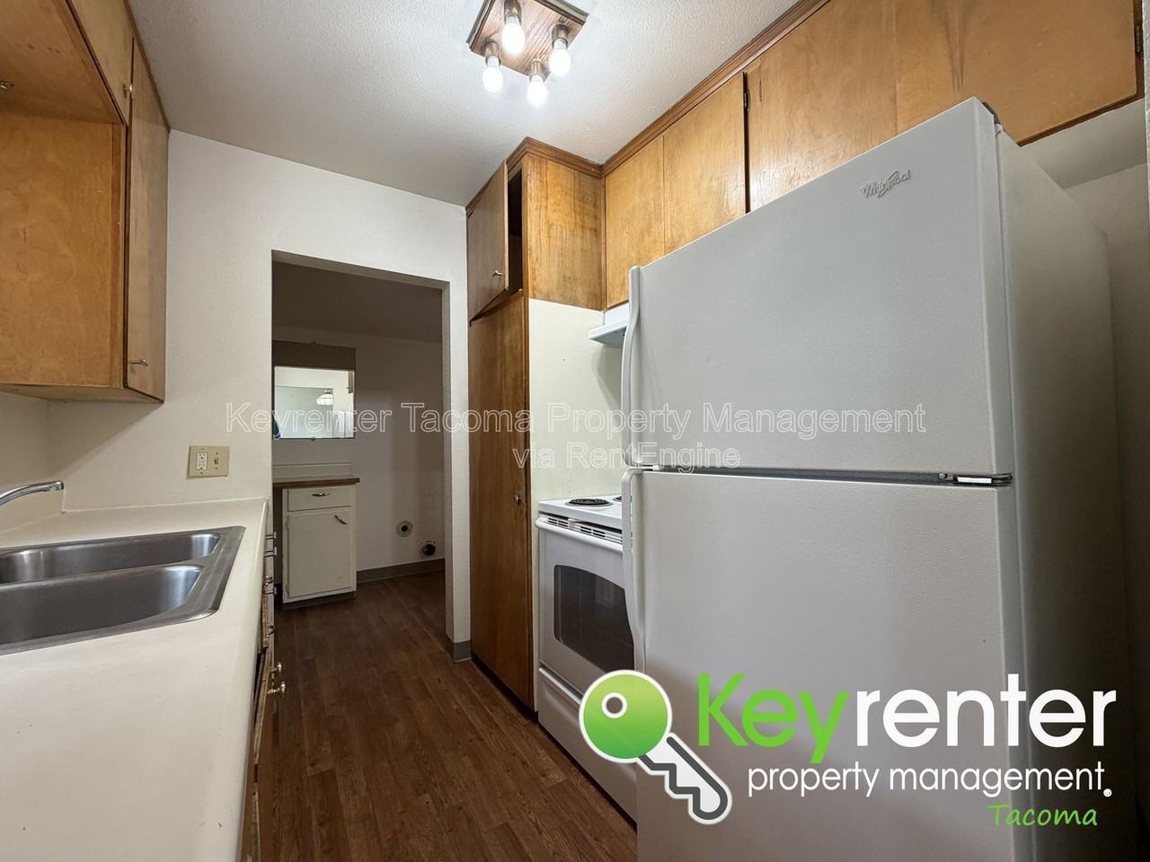 5720 62nd St W #1 - Photo 4 of 10