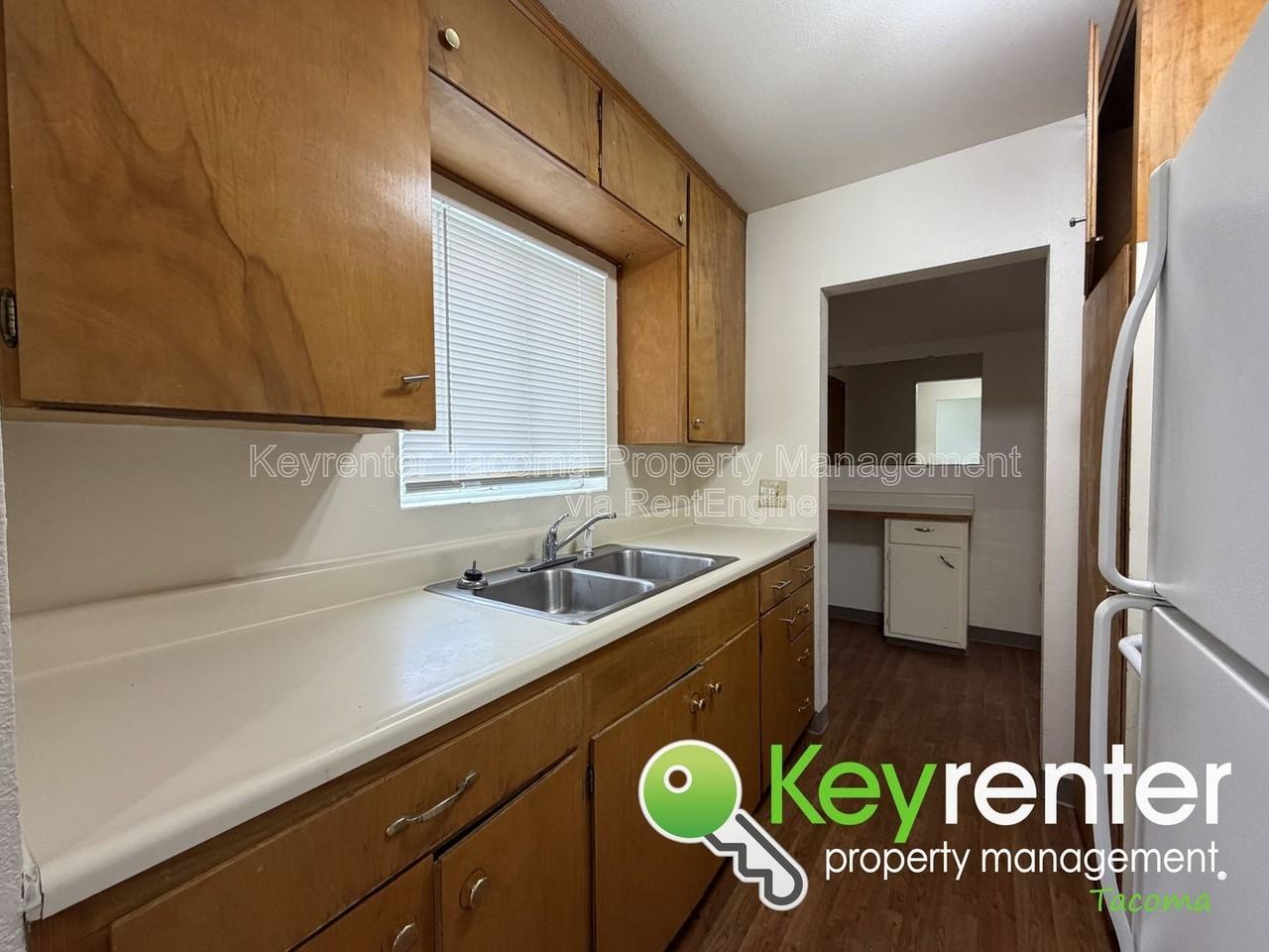 5720 62nd St W #1 - Photo 5 of 10