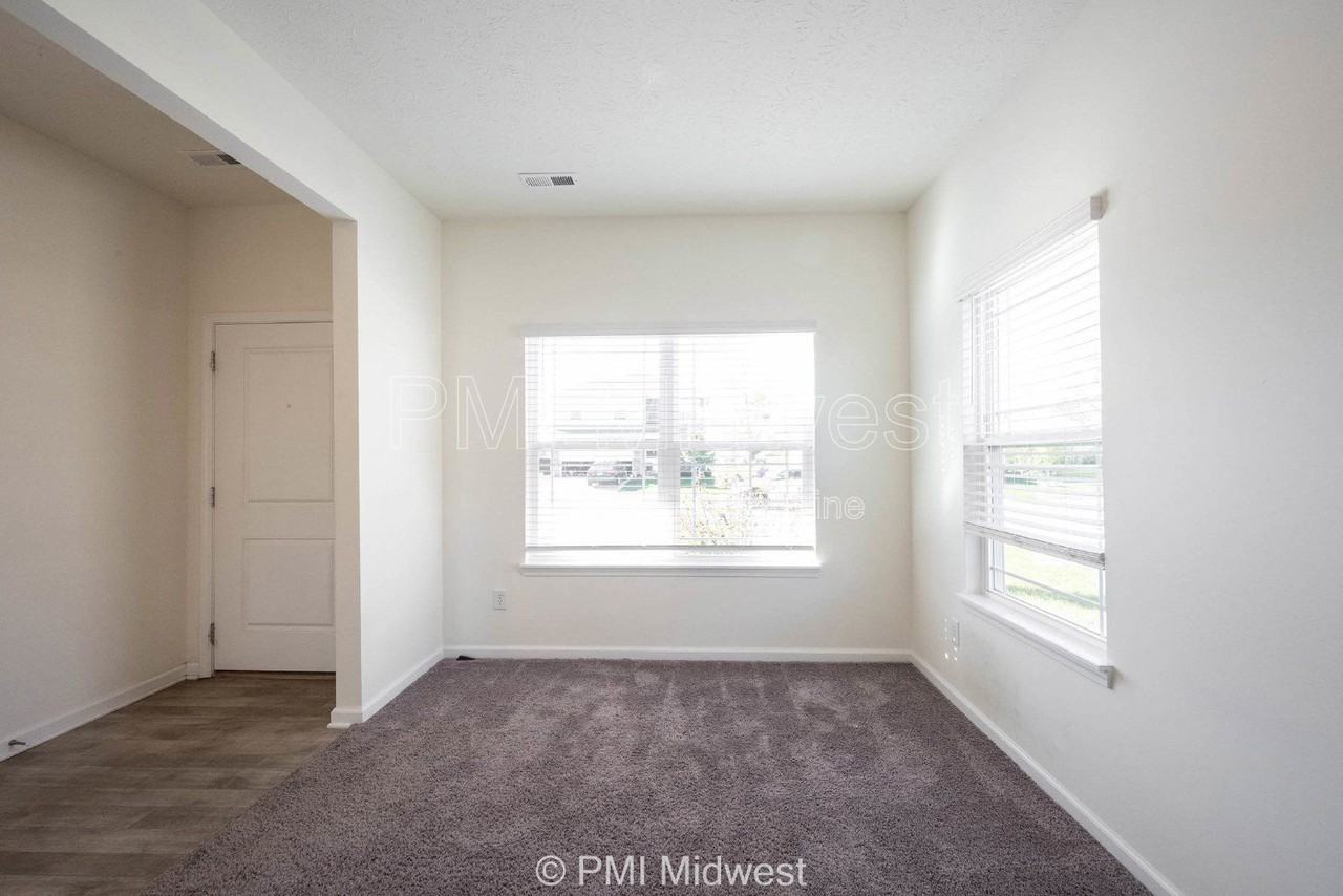 1968 Fairmount Dr - Photo 5 of 46