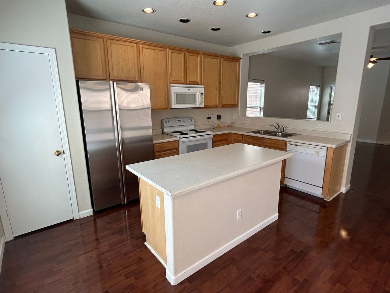 18529 W Mariposa Dr - Photo 4 of 18