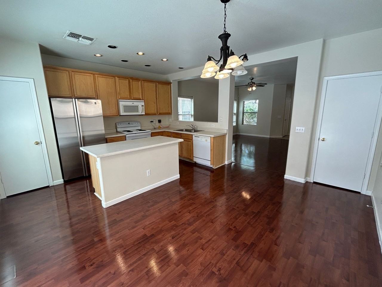 18529 W Mariposa Dr - Photo 5 of 18