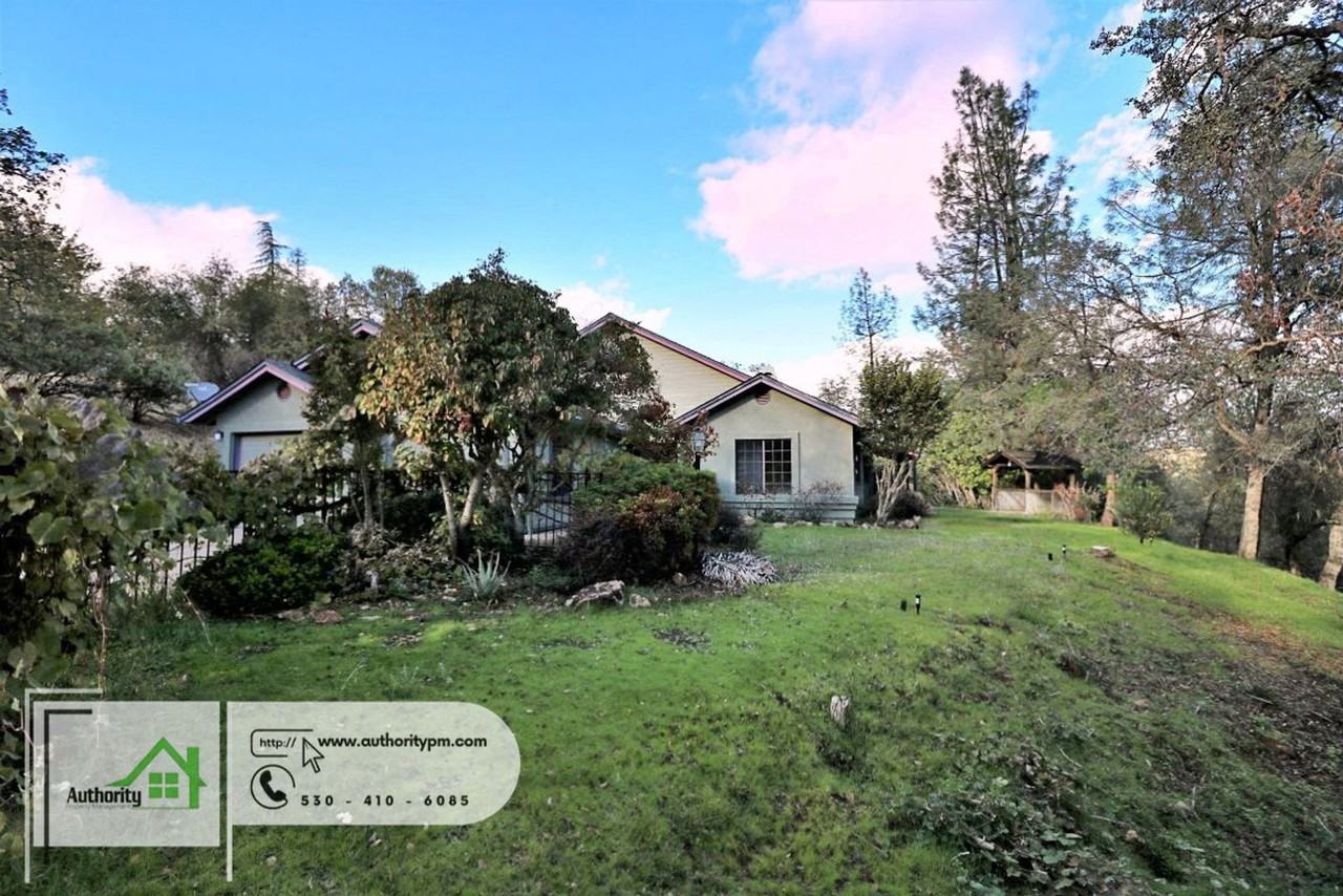 15714 Middletown Park Dr - Photo 6 of 46