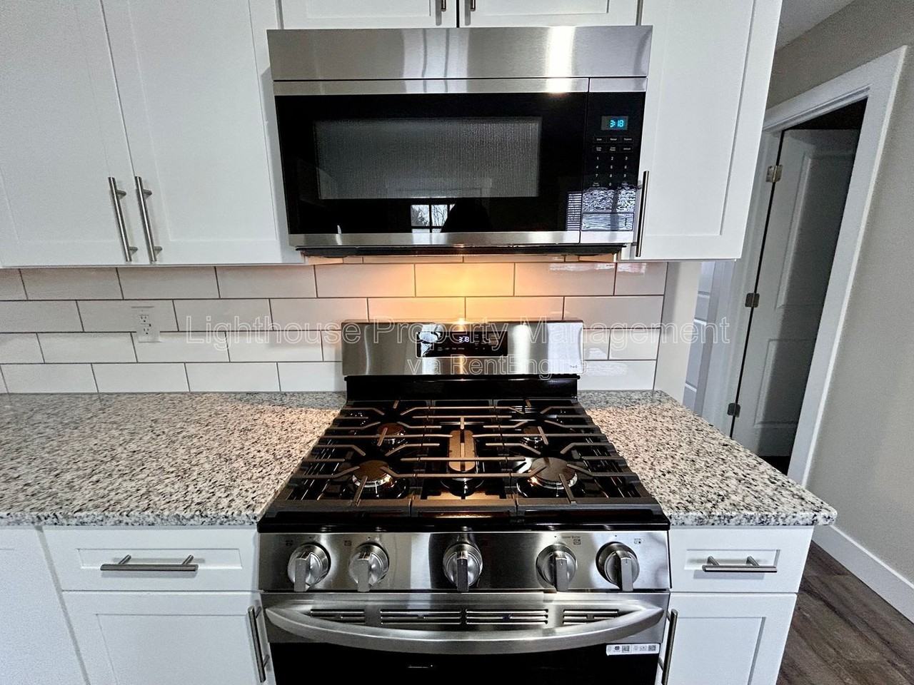 2874 Taft Ave Sw #2 - Photo 2 of 28