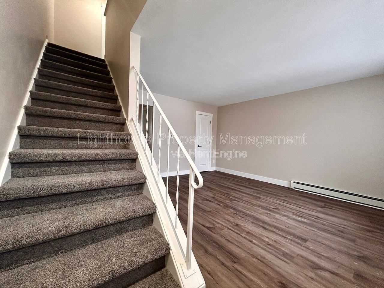 2874 Taft Ave Sw #2 - Photo 6 of 28