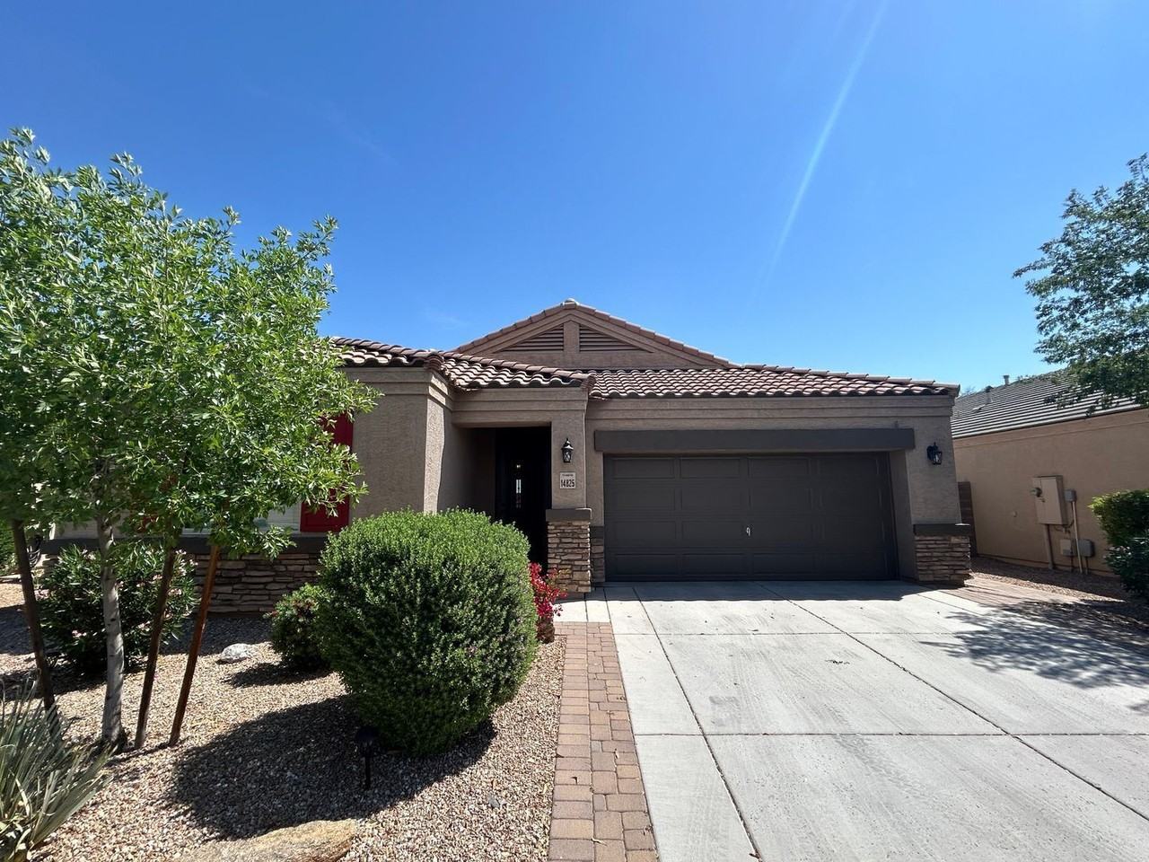 14825 N 171st Dr - Photo 2 of 24