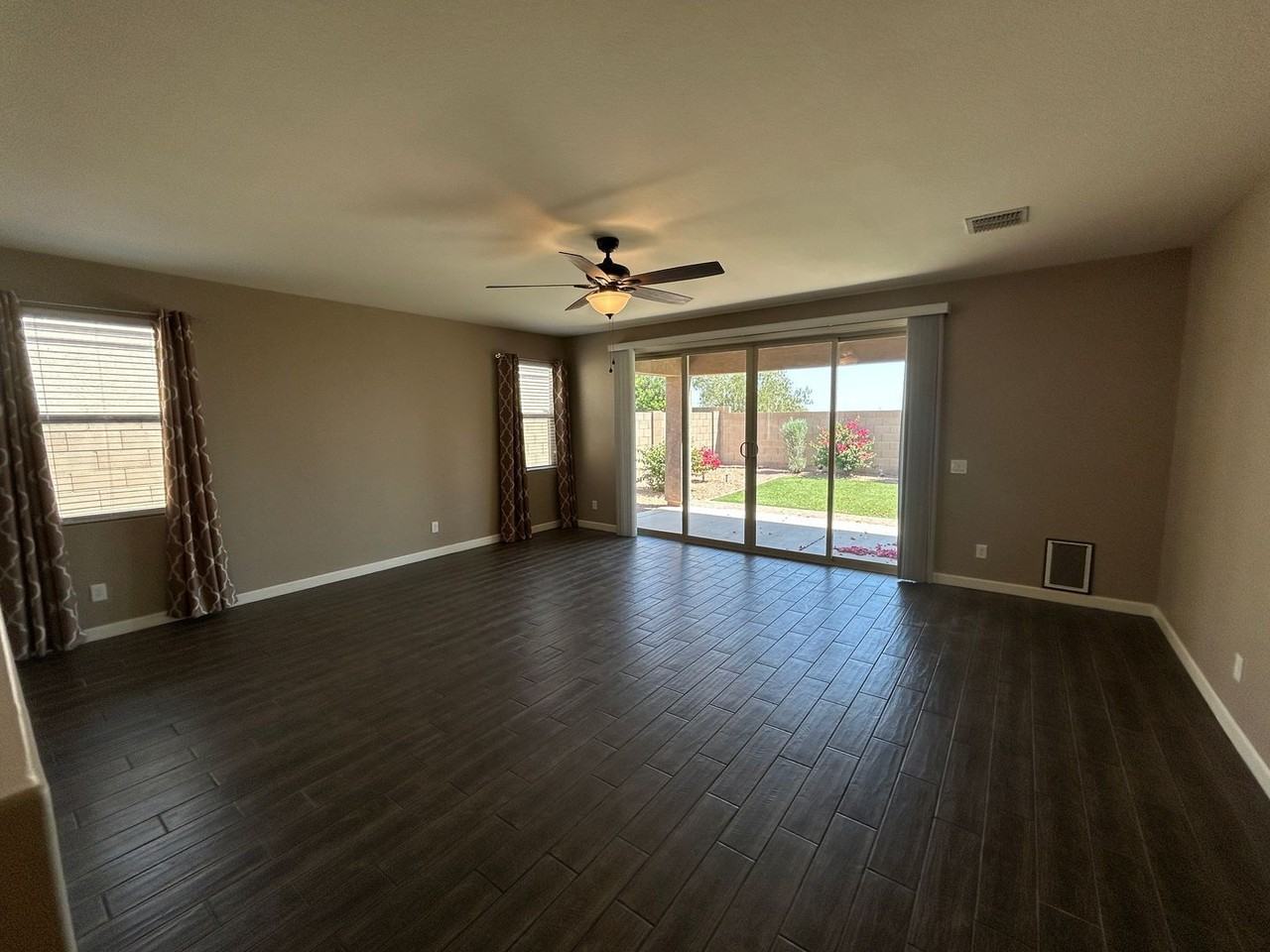 14825 N 171st Dr - Photo 6 of 24