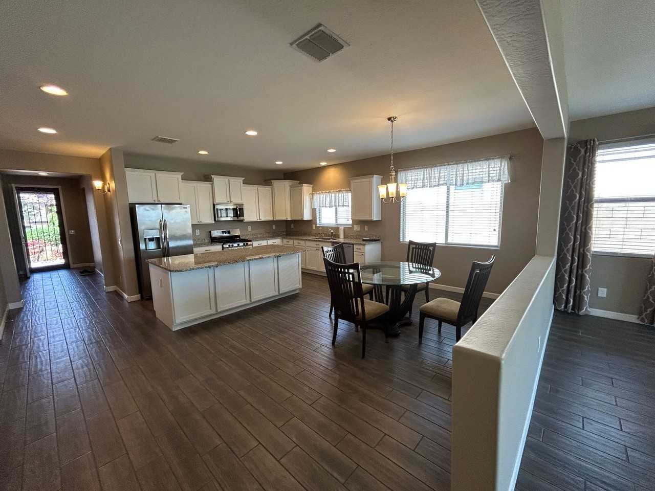 14825 N 171st Dr - Photo 7 of 24