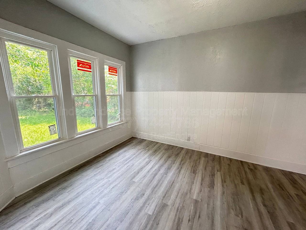 951 Ferndale Ave #951 - Photo 7 of 16