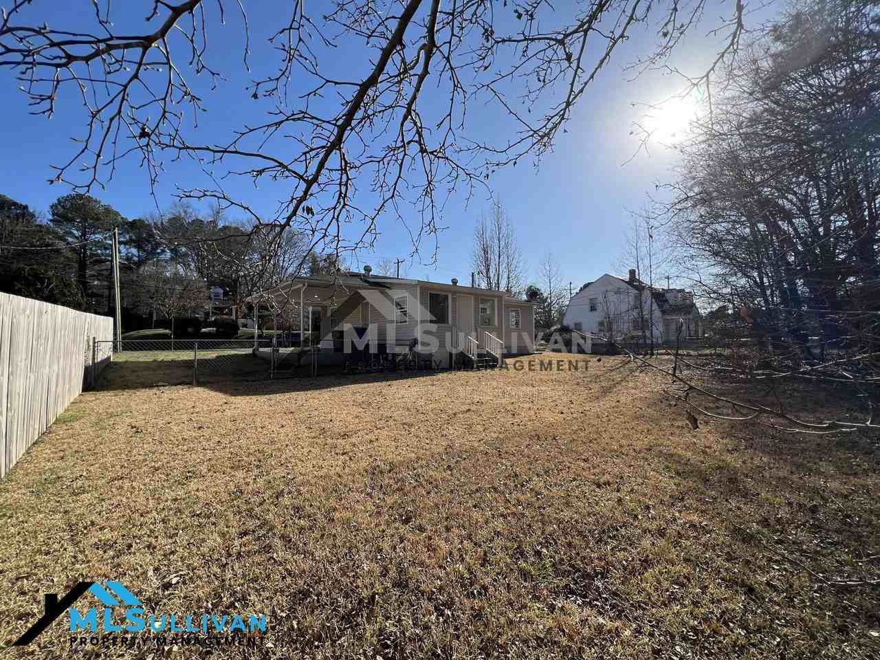 2408 Otis St - Photo 5 of 31