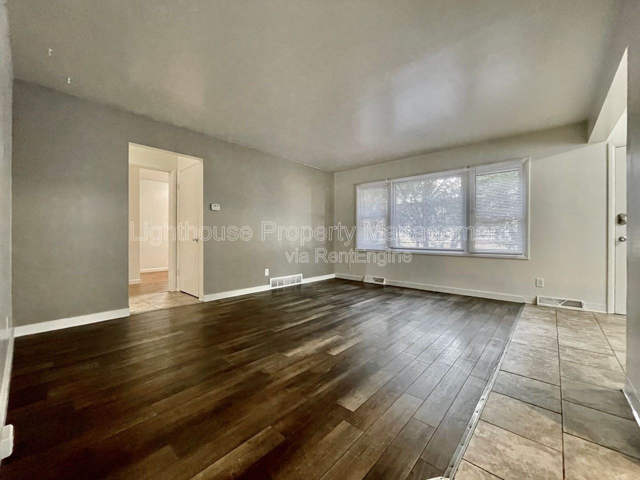 4220 Curwood Ave Se - Photo 3 of 13