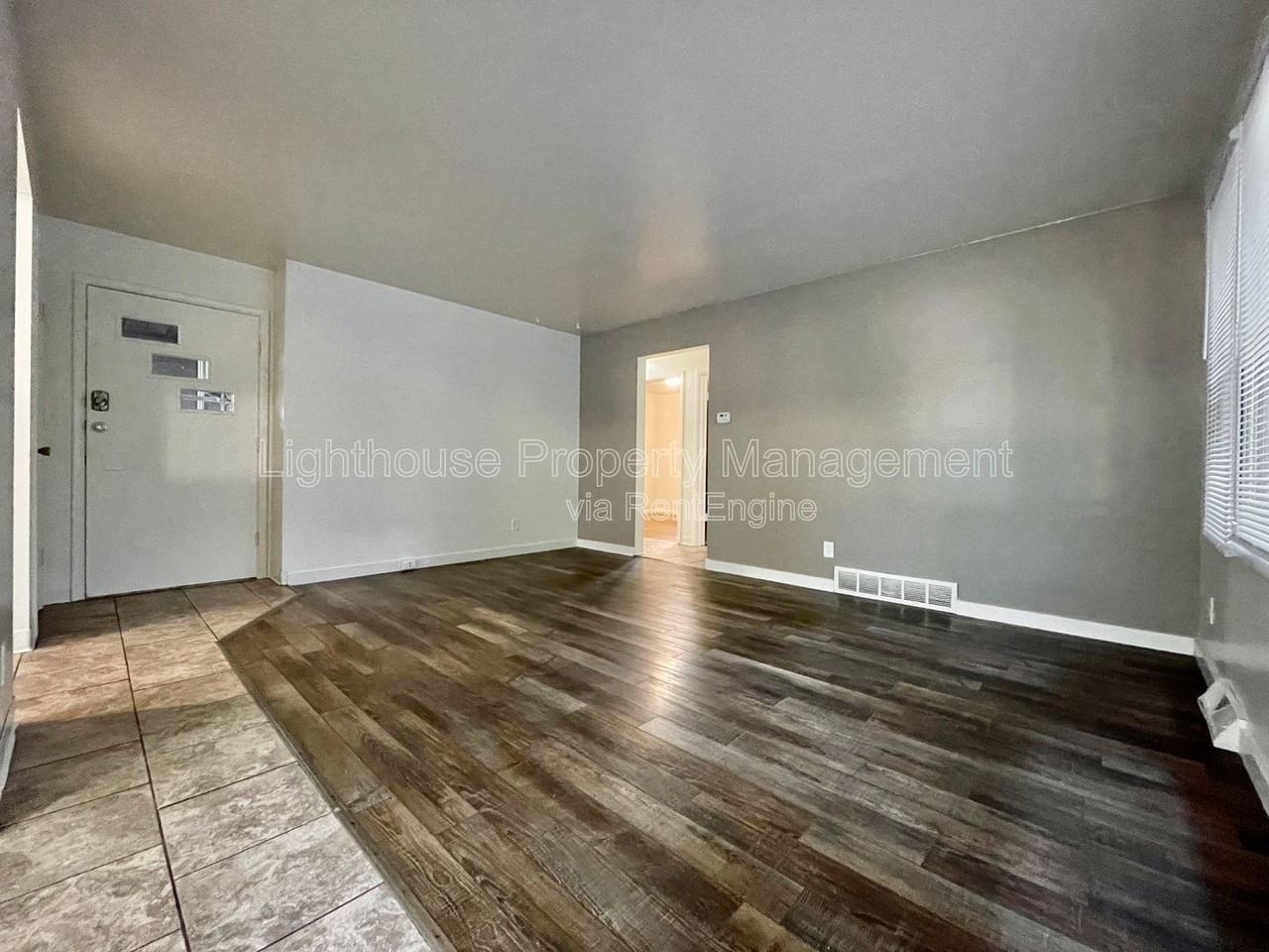 4220 Curwood Ave Se - Photo 4 of 13