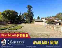 featured image of 3010 Phyllis St Ne #11