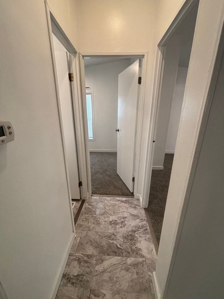 301 Archie St - Photo 7 of 14