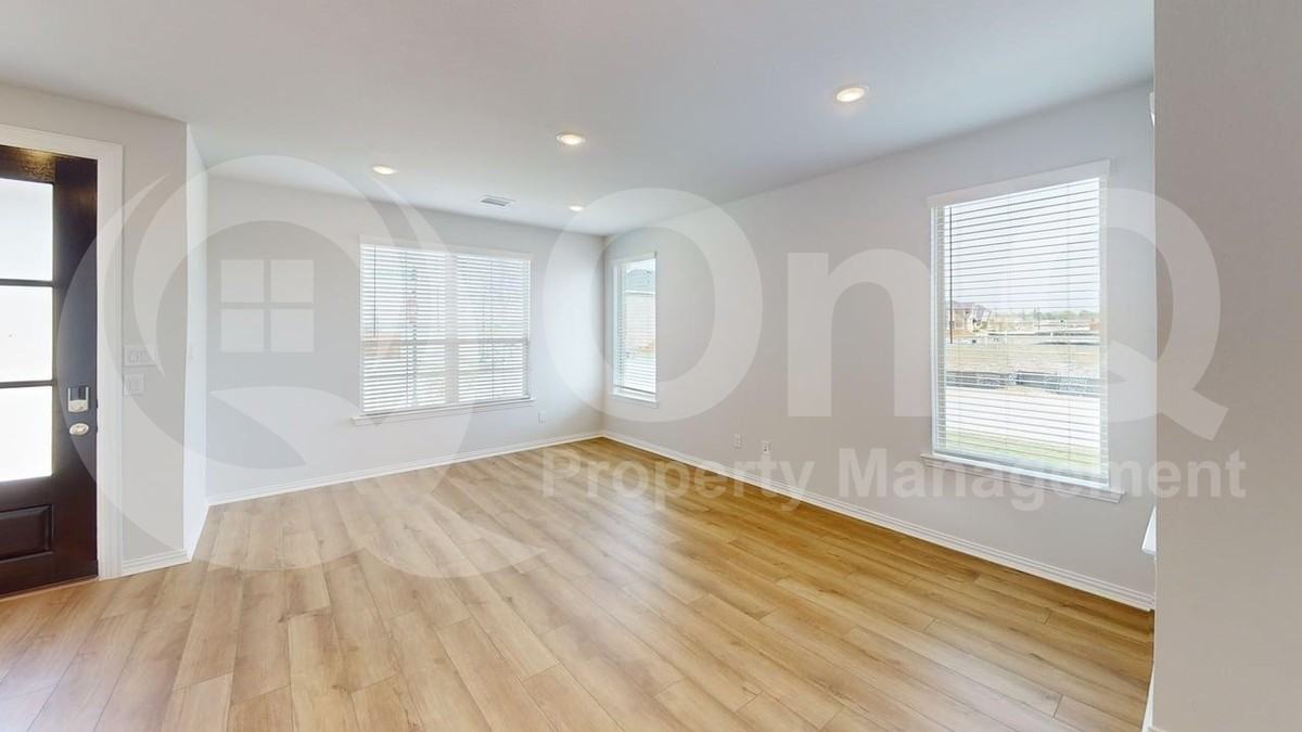 Arthurdale St - Photo 5 of 18