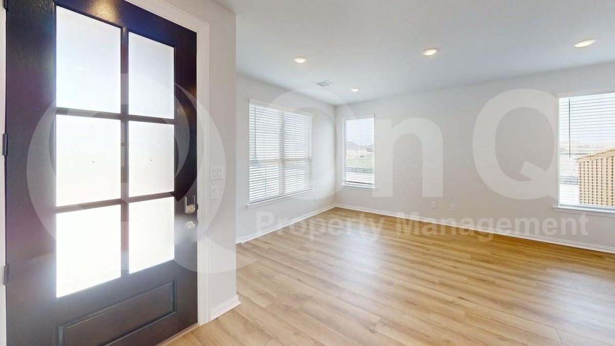 Arthurdale St - Photo 6 of 18