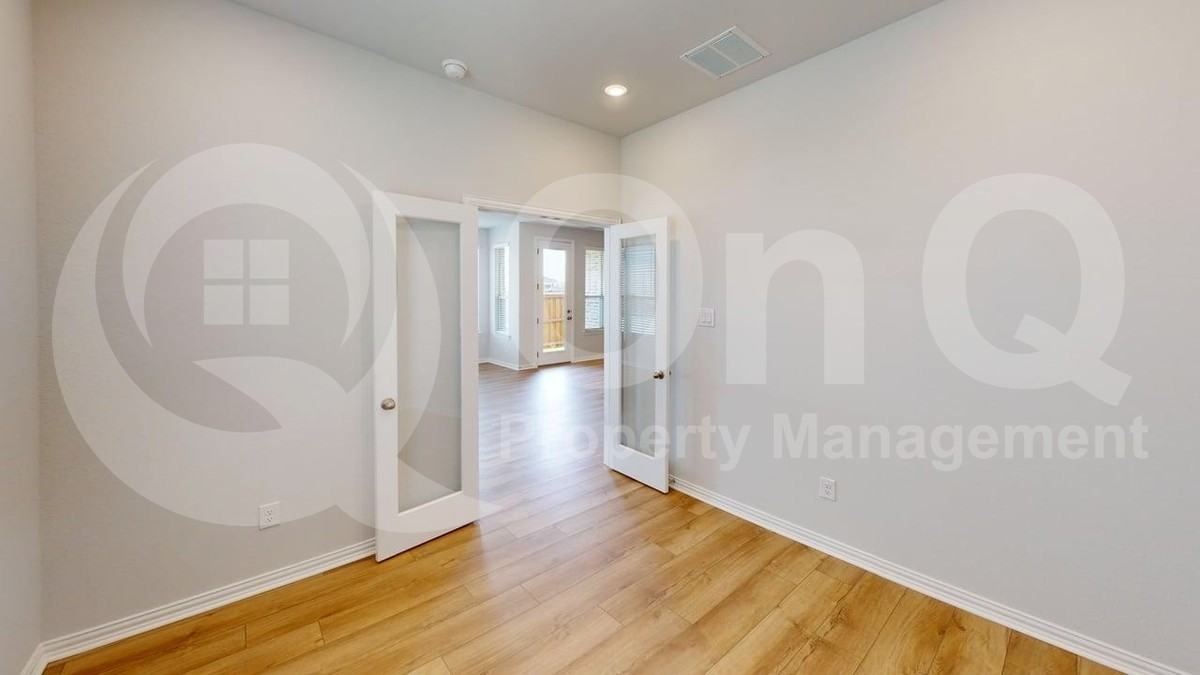 Arthurdale St - Photo 7 of 18