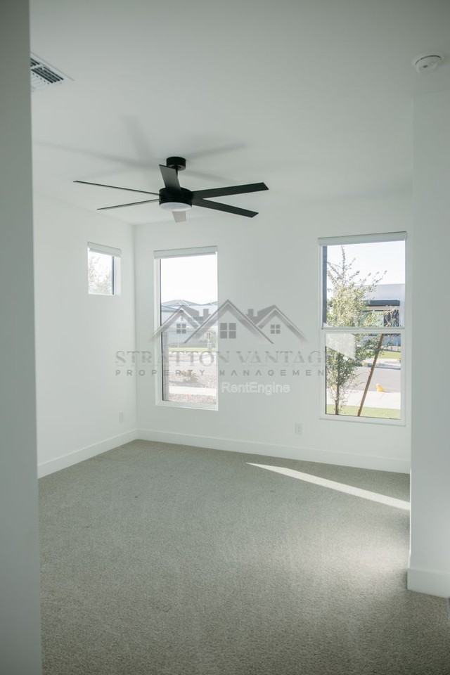 10262 E Utah Ave - Photo 6 of 37