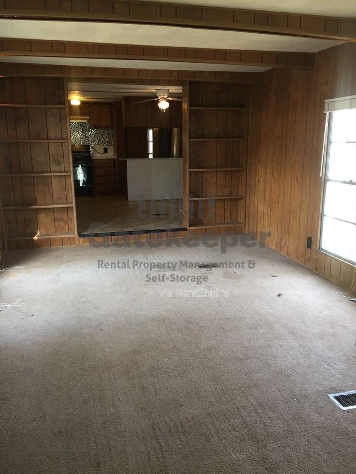 1331 Highway 92 N - Photo 4 of 9