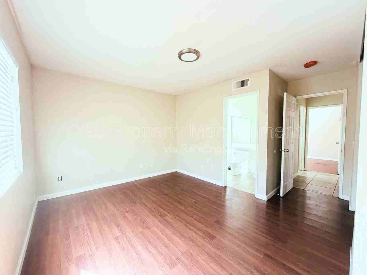 13489 Monterey Way - Photo 5 of 7