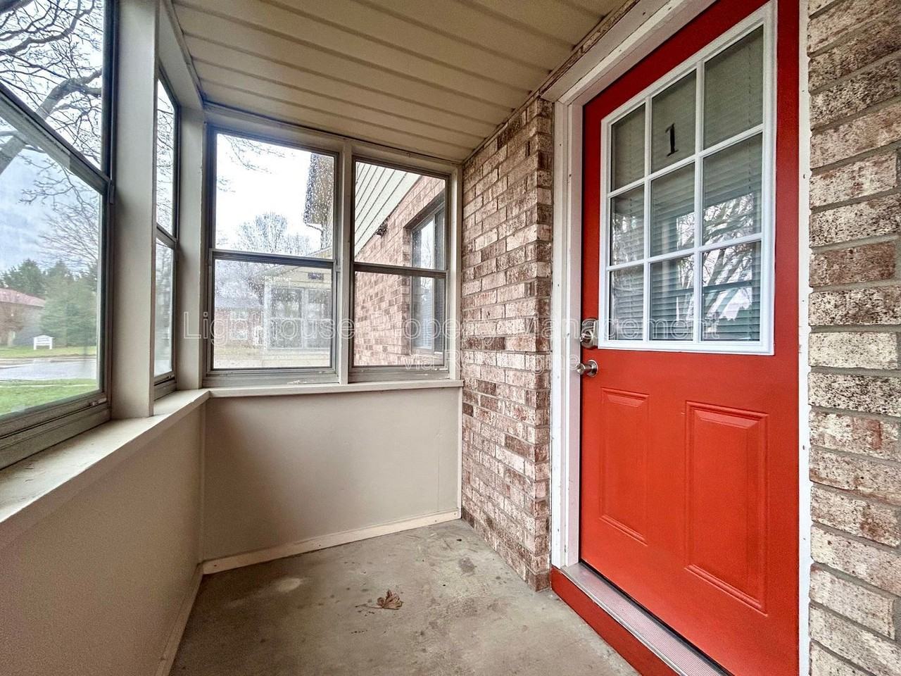 2235 29th St Sw #1 - Photo 2 of 19