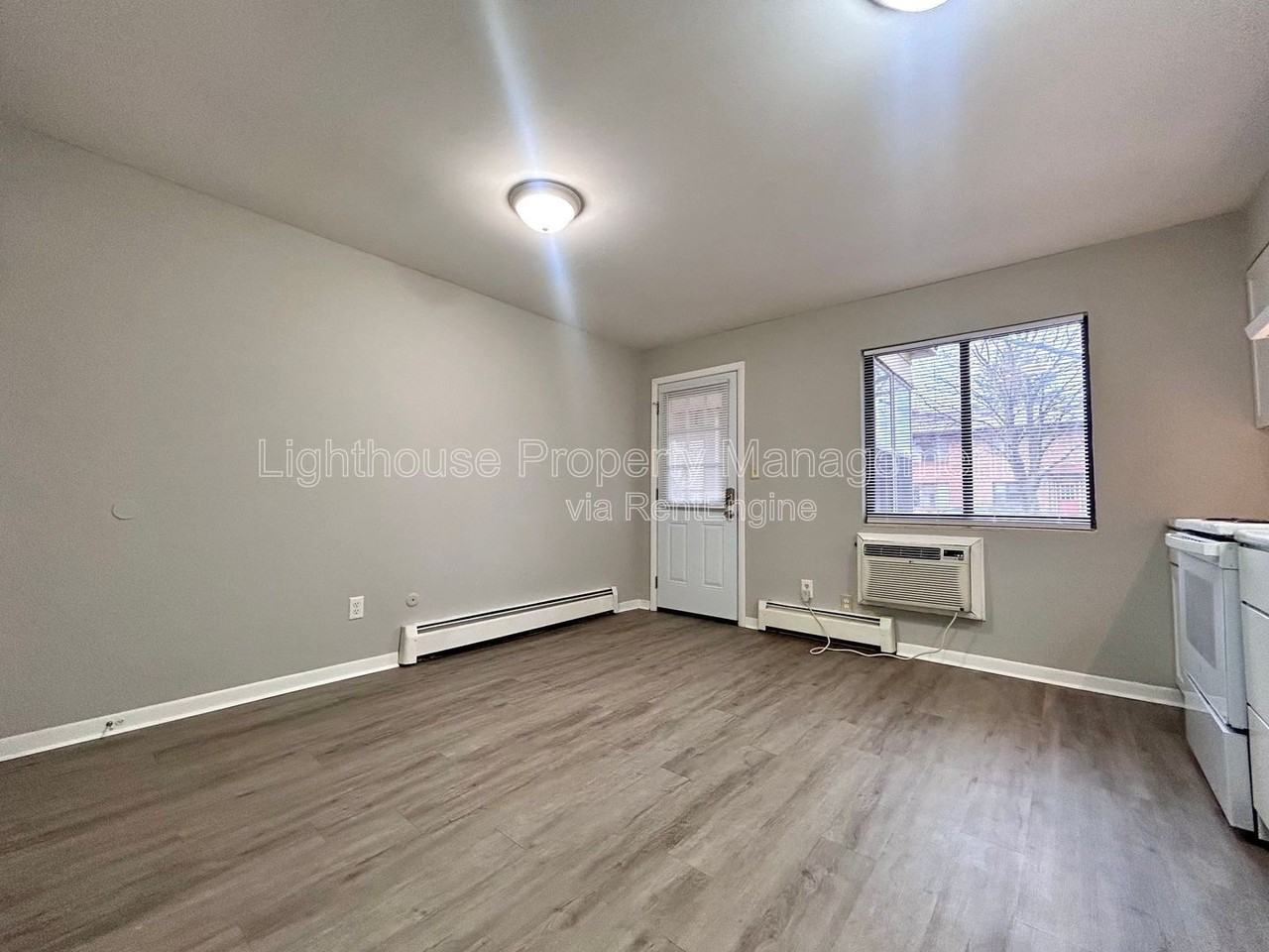 2235 29th St Sw #1 - Photo 5 of 19