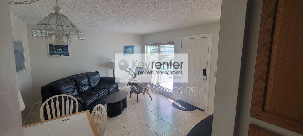 151 Medallion Blvd #G - Photo 4 of 20