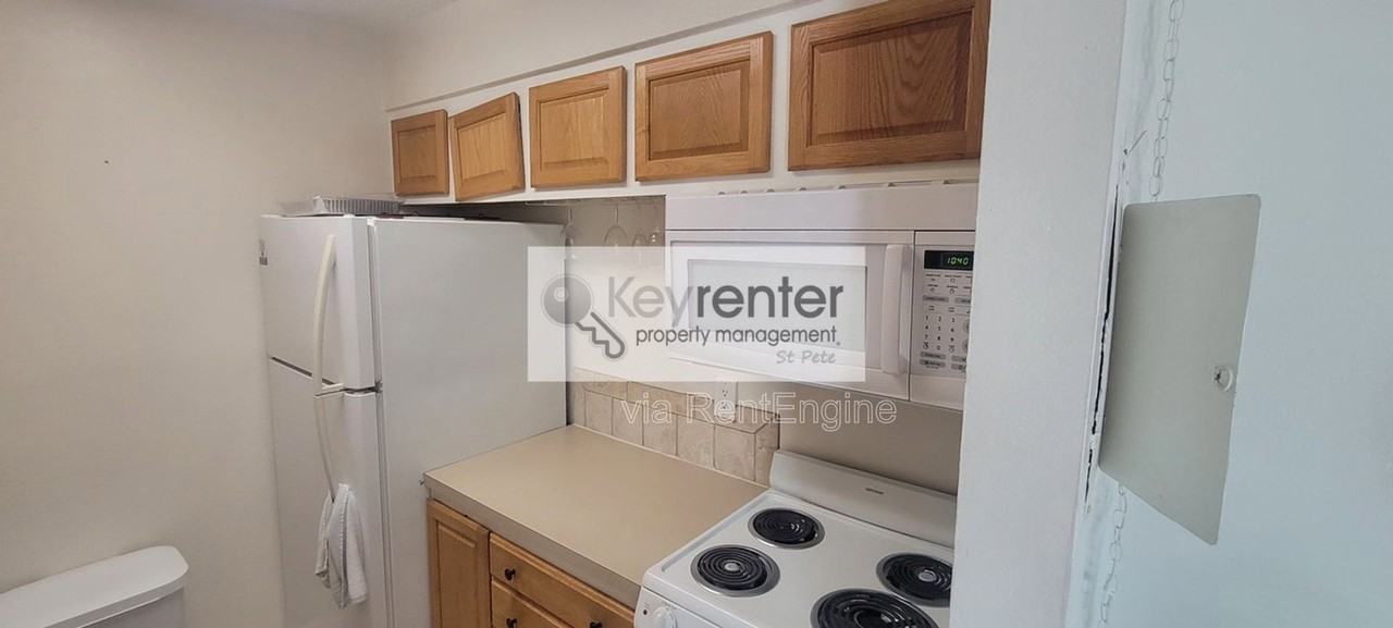 151 Medallion Blvd #G - Photo 7 of 20