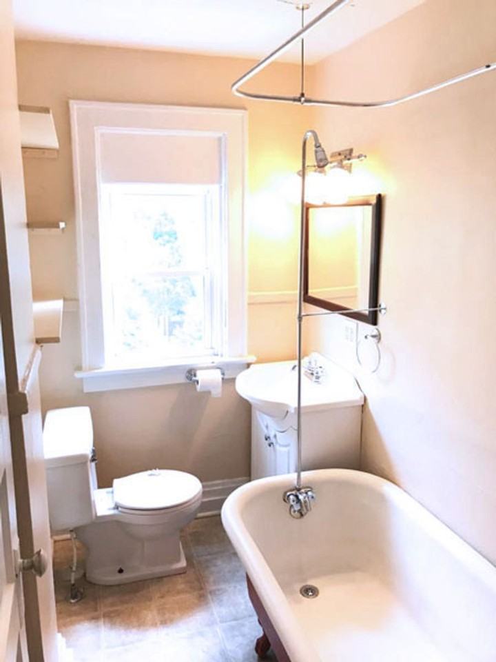 1446 Hamlet St - Photo 5 of 11