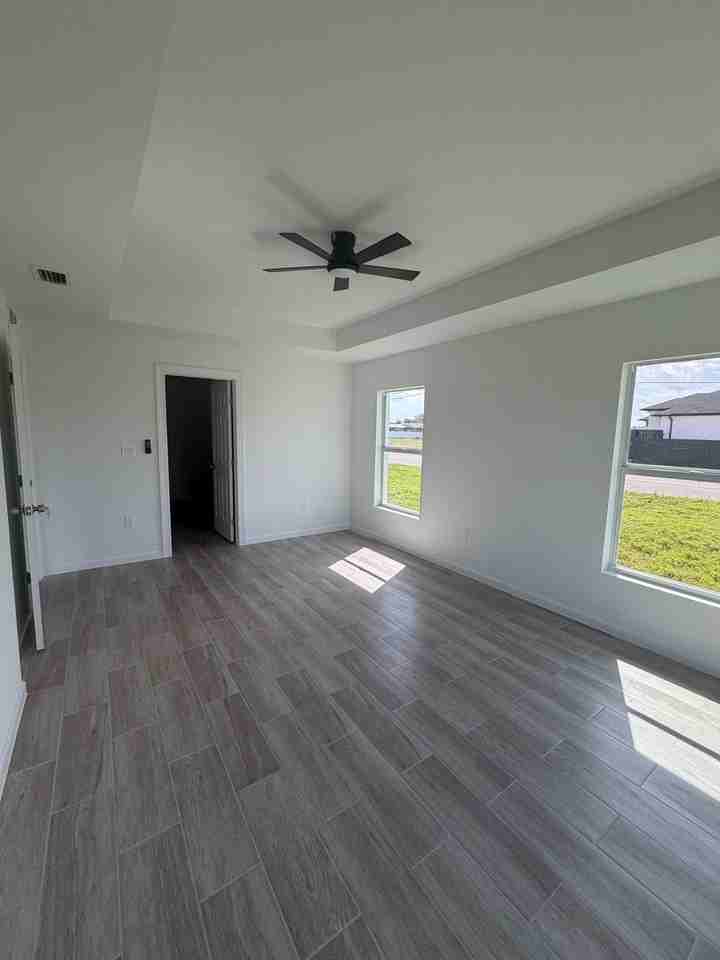 1301 Ne 11th Ter - Photo 7 of 10