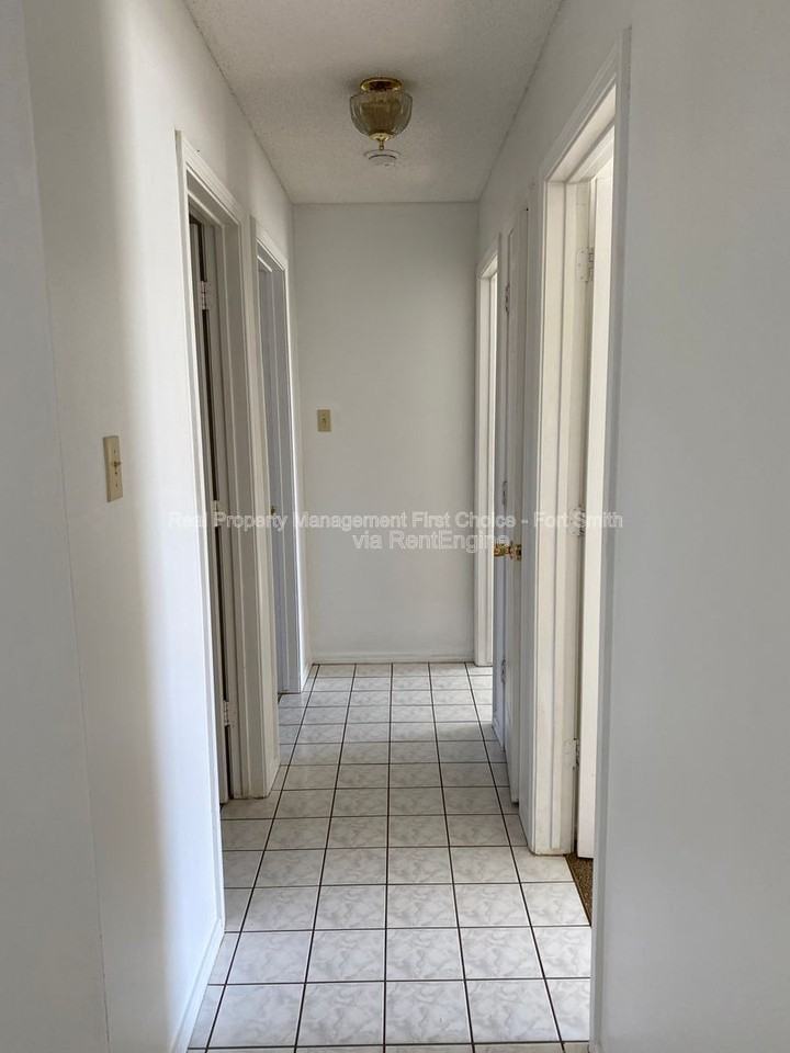 3505 Ridgeway Dr - Photo 6 of 13