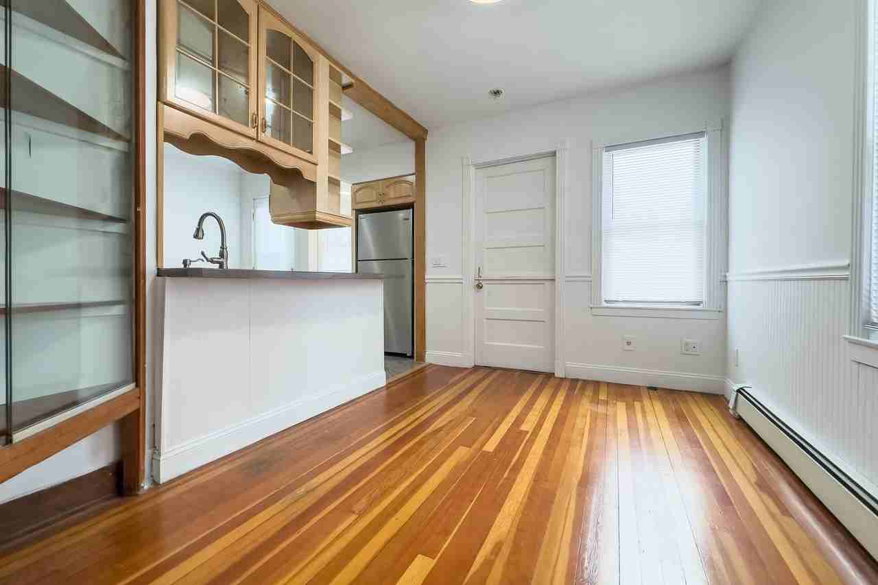 544 North St - Photo 7 of 31