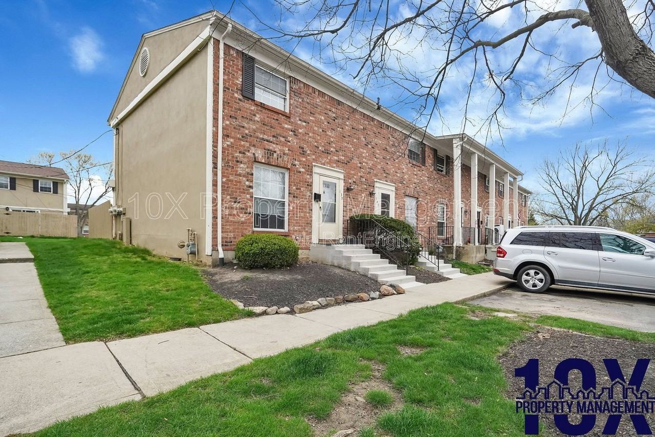 141 Beacon Run W - Photo 4 of 30