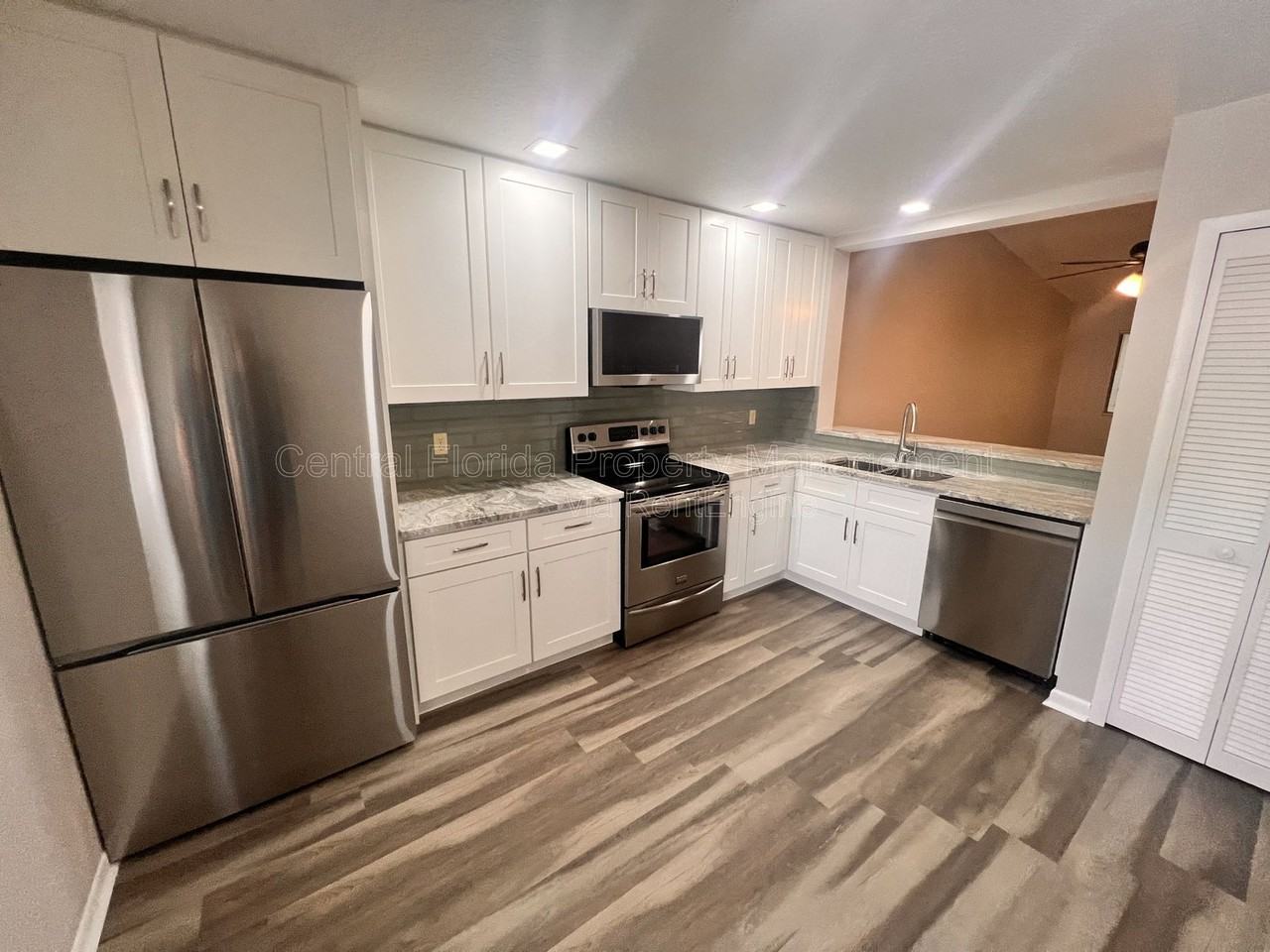17 Escondido Cir #1-239 - Photo 5 of 33